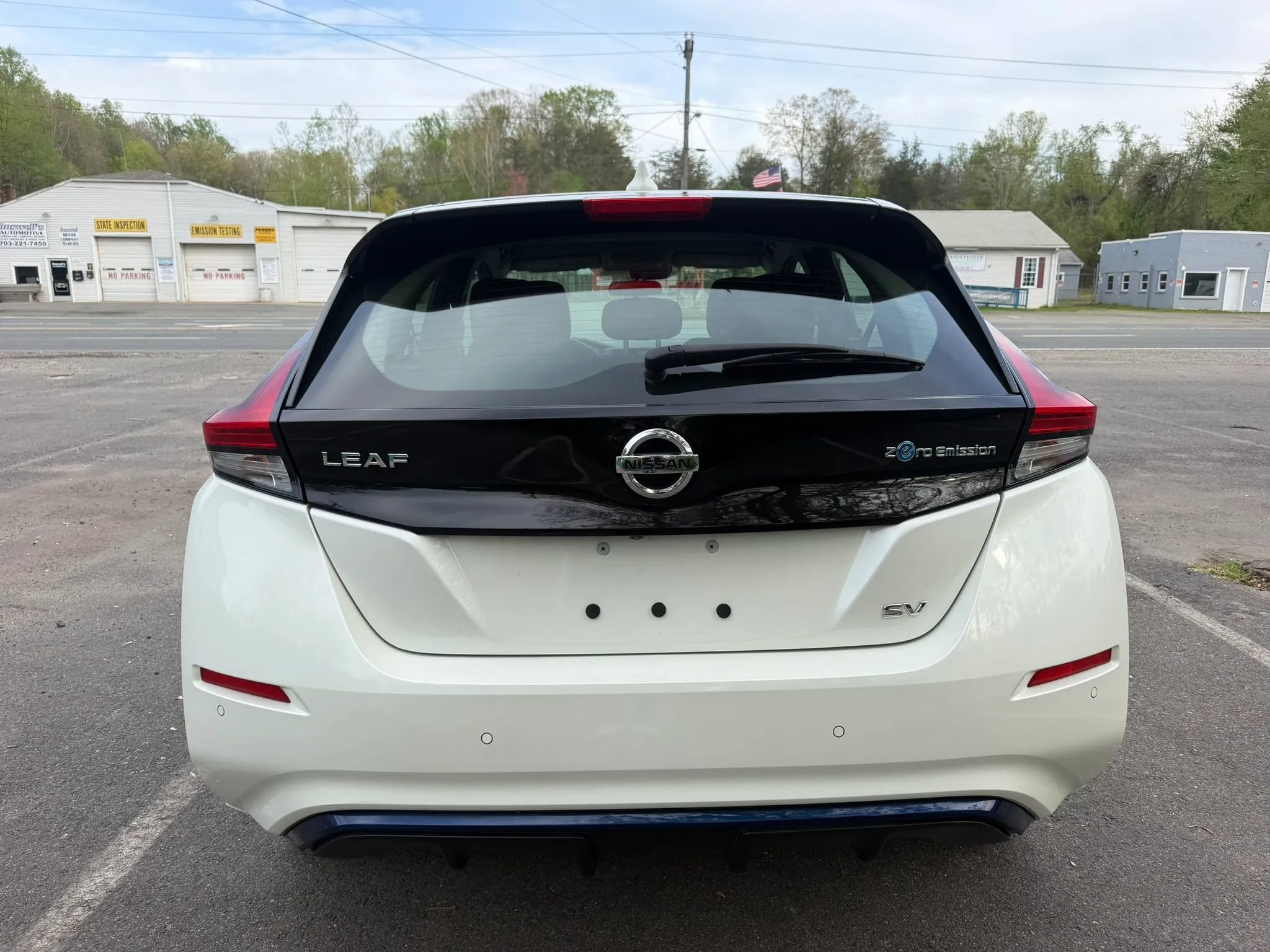 Used 2022 Nissan Leaf SV image 8