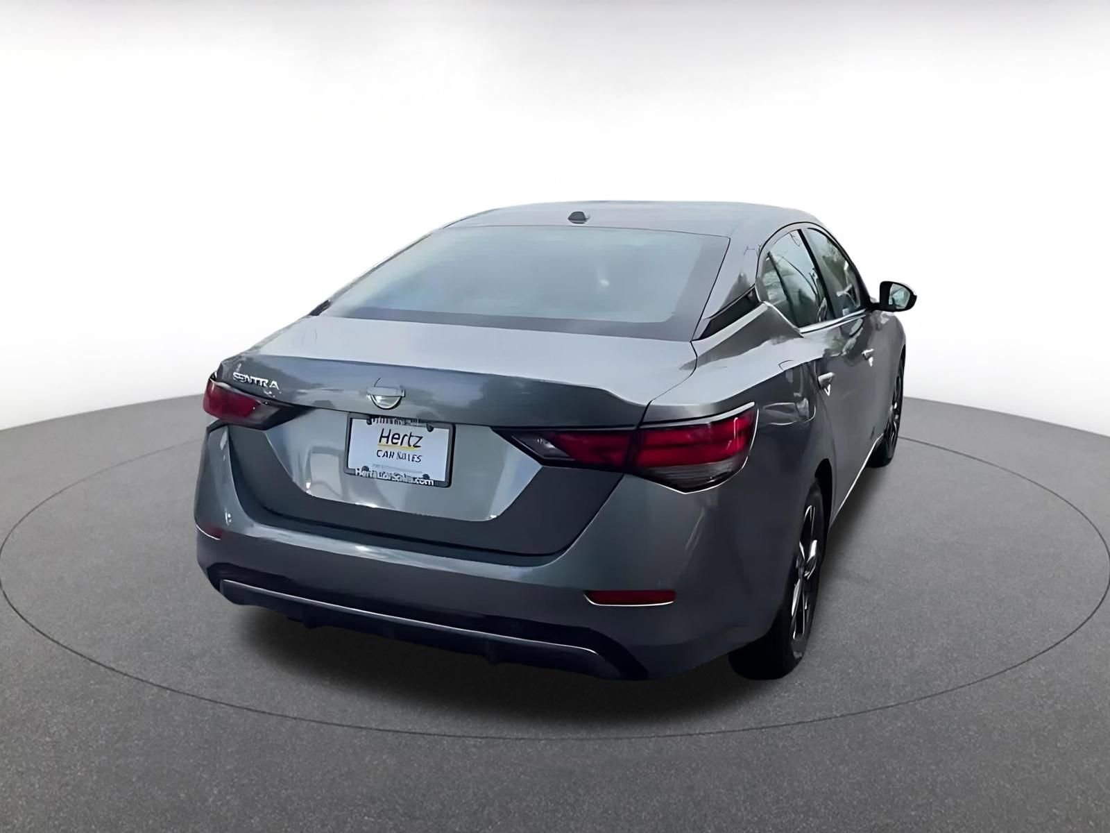 Used 2025 Nissan Sentra SV image 14