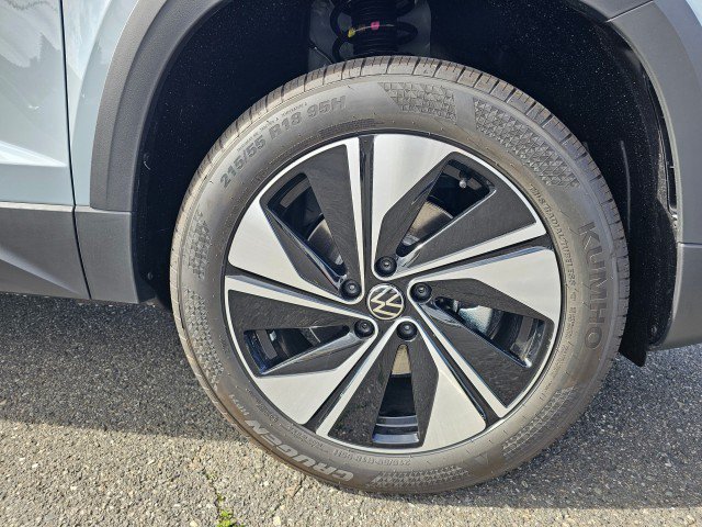 New 2027 Volkswagen Taos SE AWD/4WD image 9