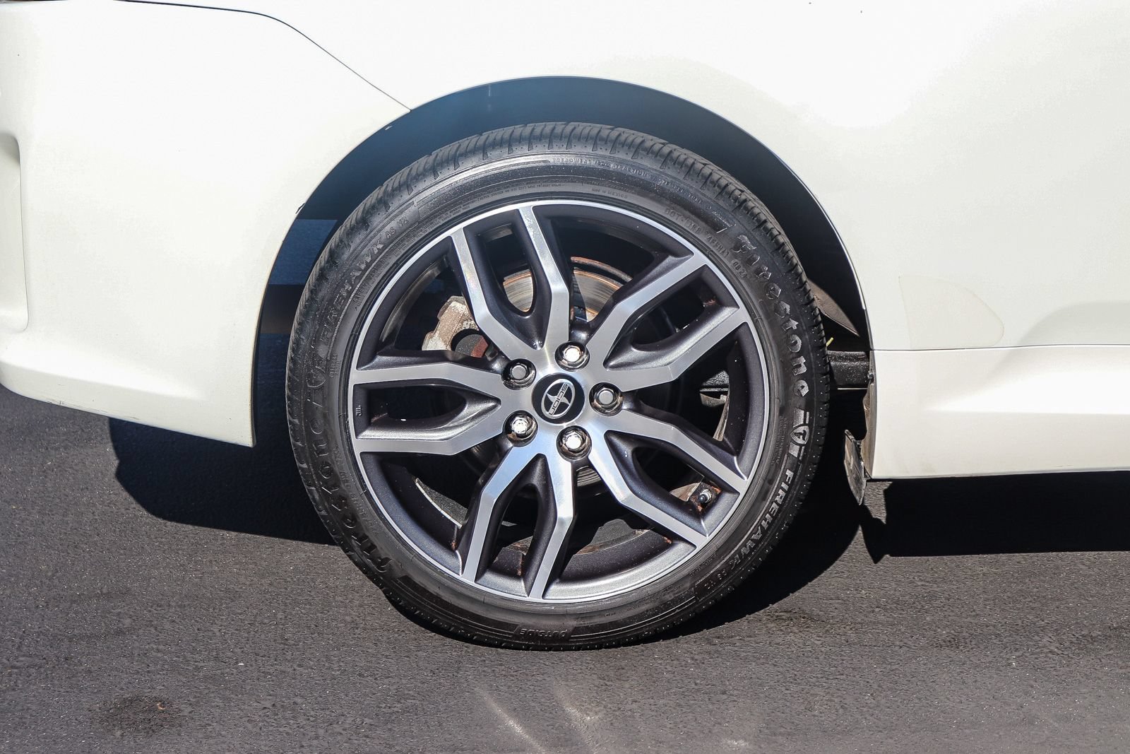 Used 2015 Scion tC FWD image 9