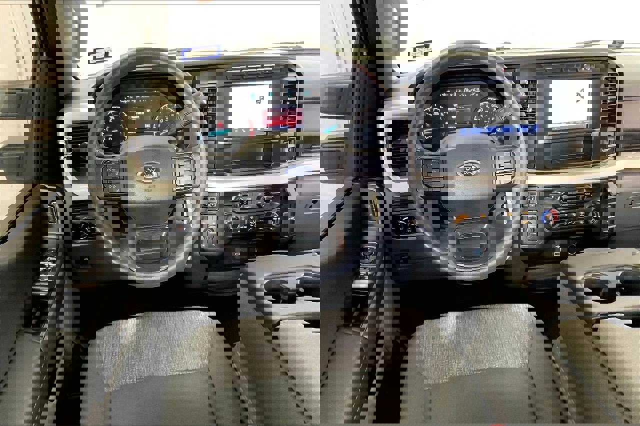 Used 2023 Ford F250 XLT w/ FX4 Off-Road Package image 12