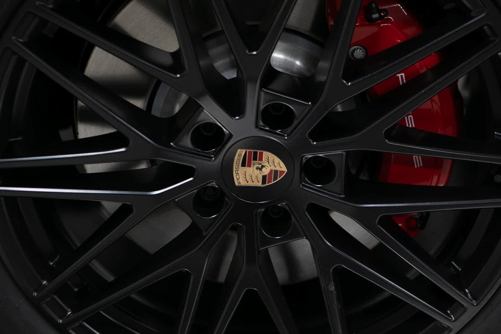 New 2026 Porsche Cayenne GTS image 11
