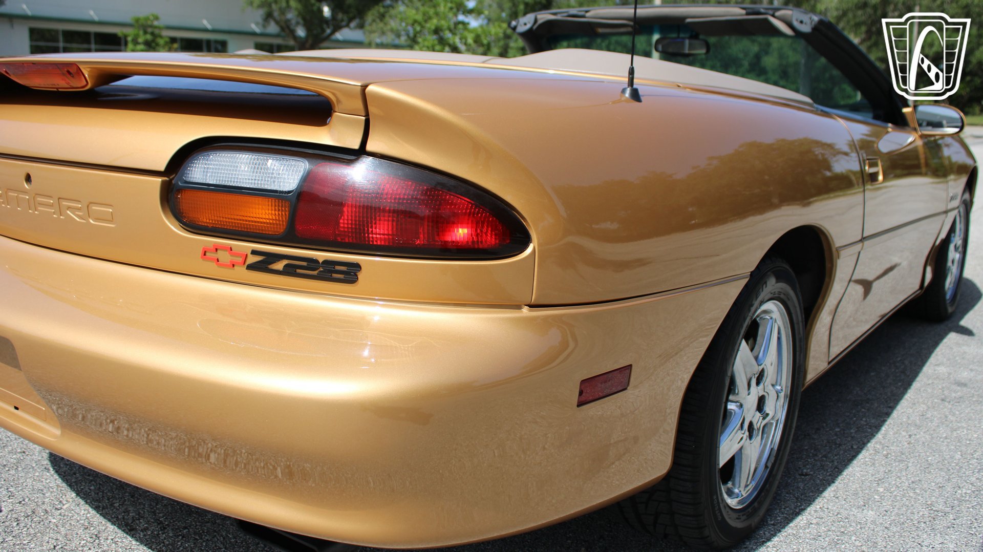 Used 1998 Chevrolet Camaro Z28 RWD image 29