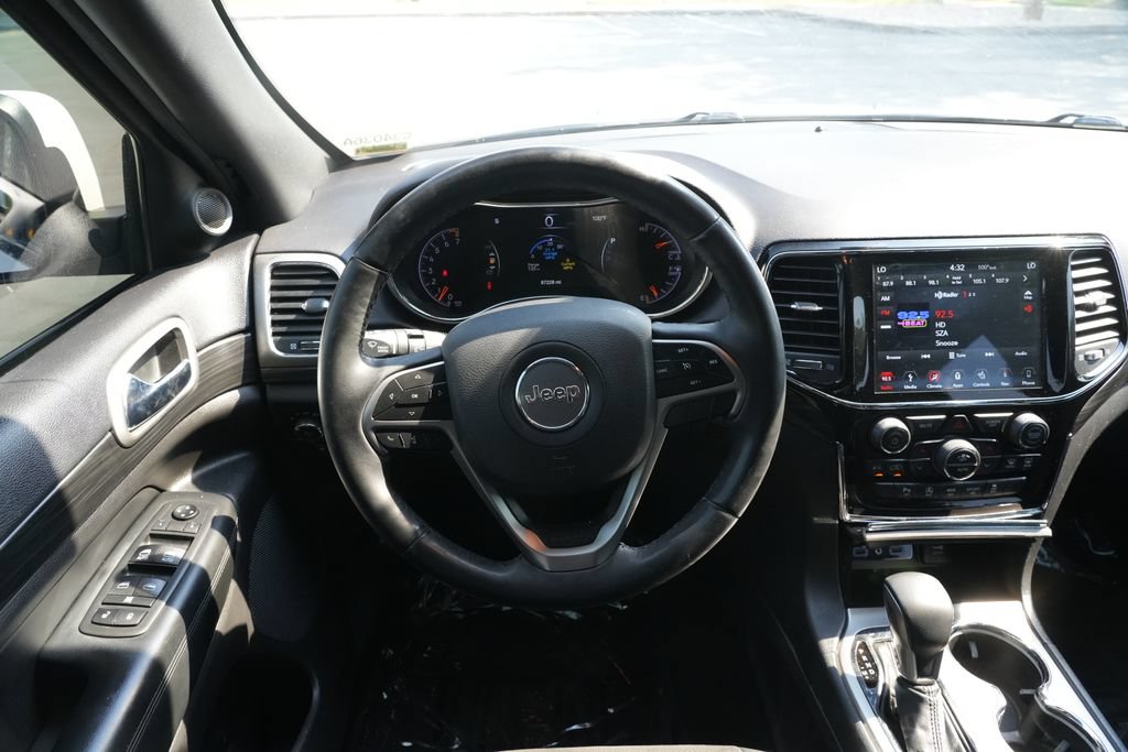 Used 2019 Jeep Grand Cherokee Altitude AWD/4WD image 15