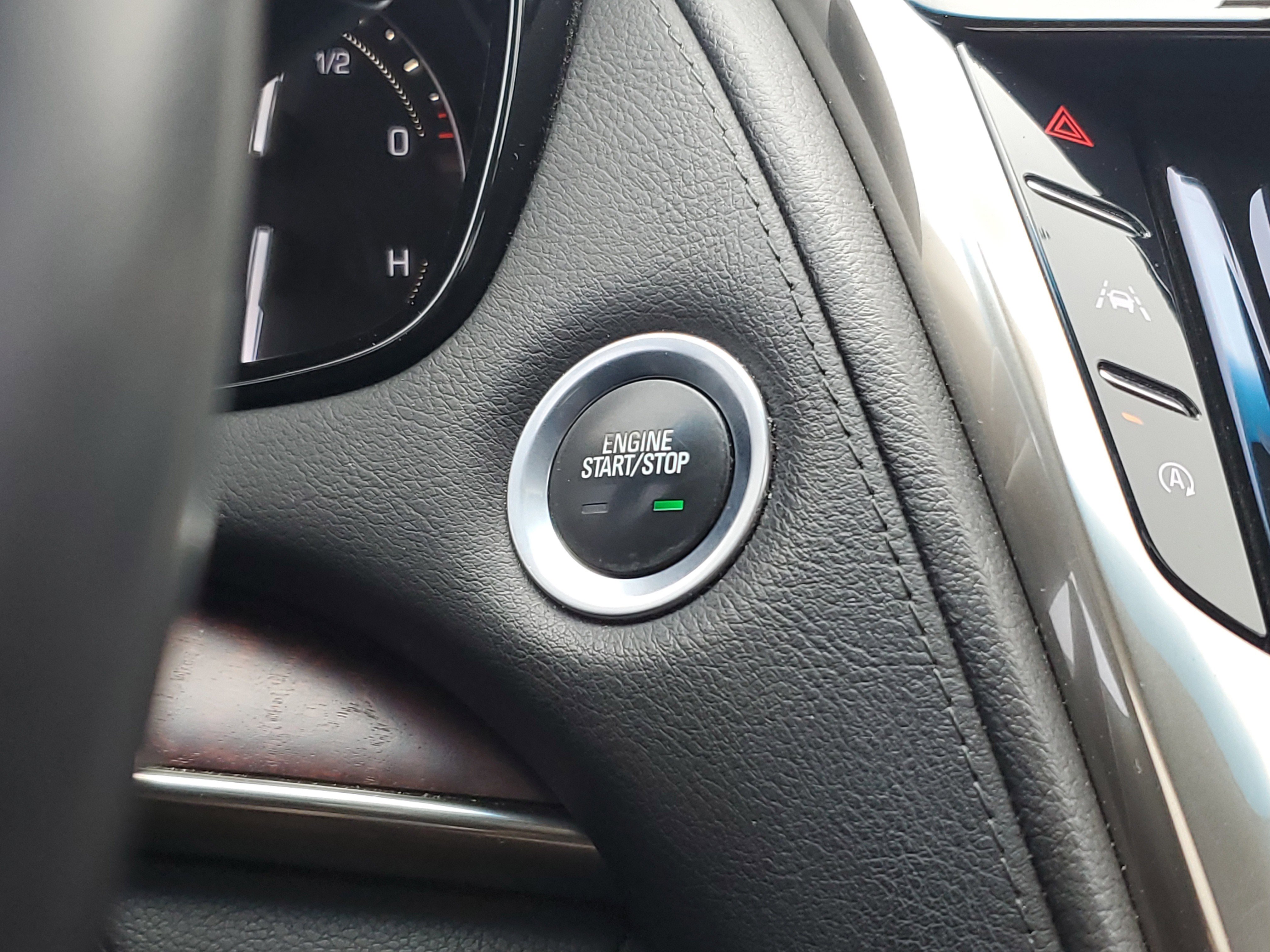 Used 2018 Cadillac CTS Luxury image 27