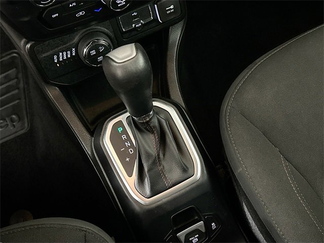 Used 2023 Jeep Renegade Trailhawk image 15