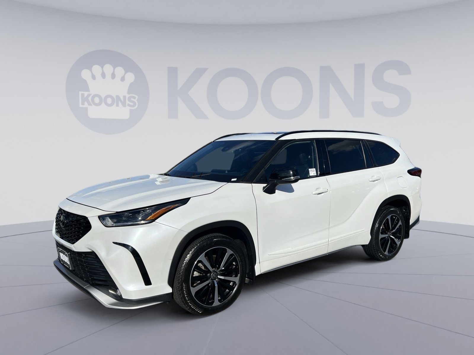 Used 2022 Toyota Highlander XSE