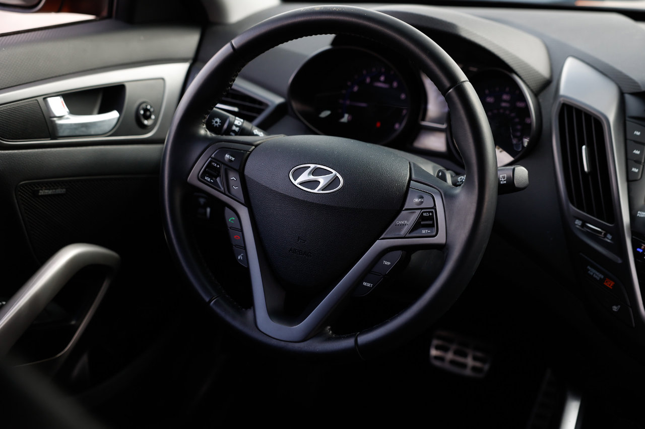 Used 2015 Hyundai Veloster Turbo image 27