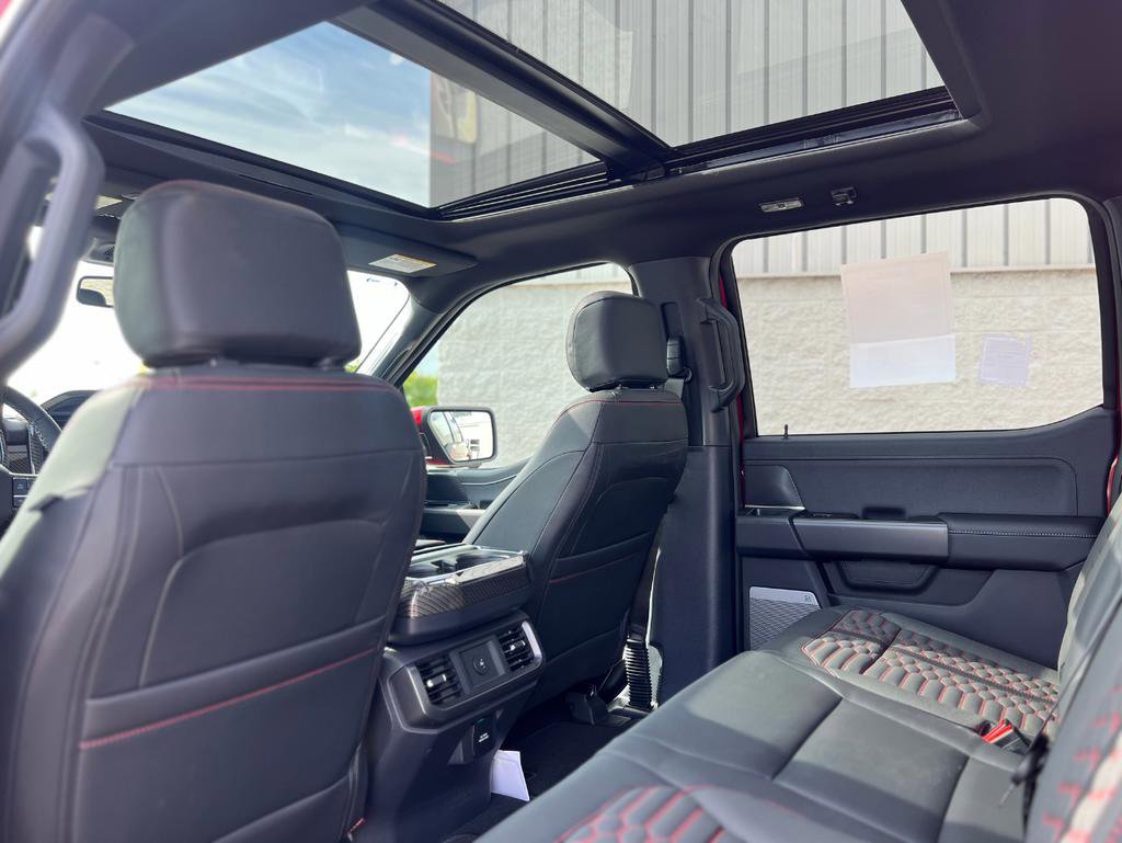 New 2025 Ford F150 Lariat w/ Equipment Group 501A Mid image 27