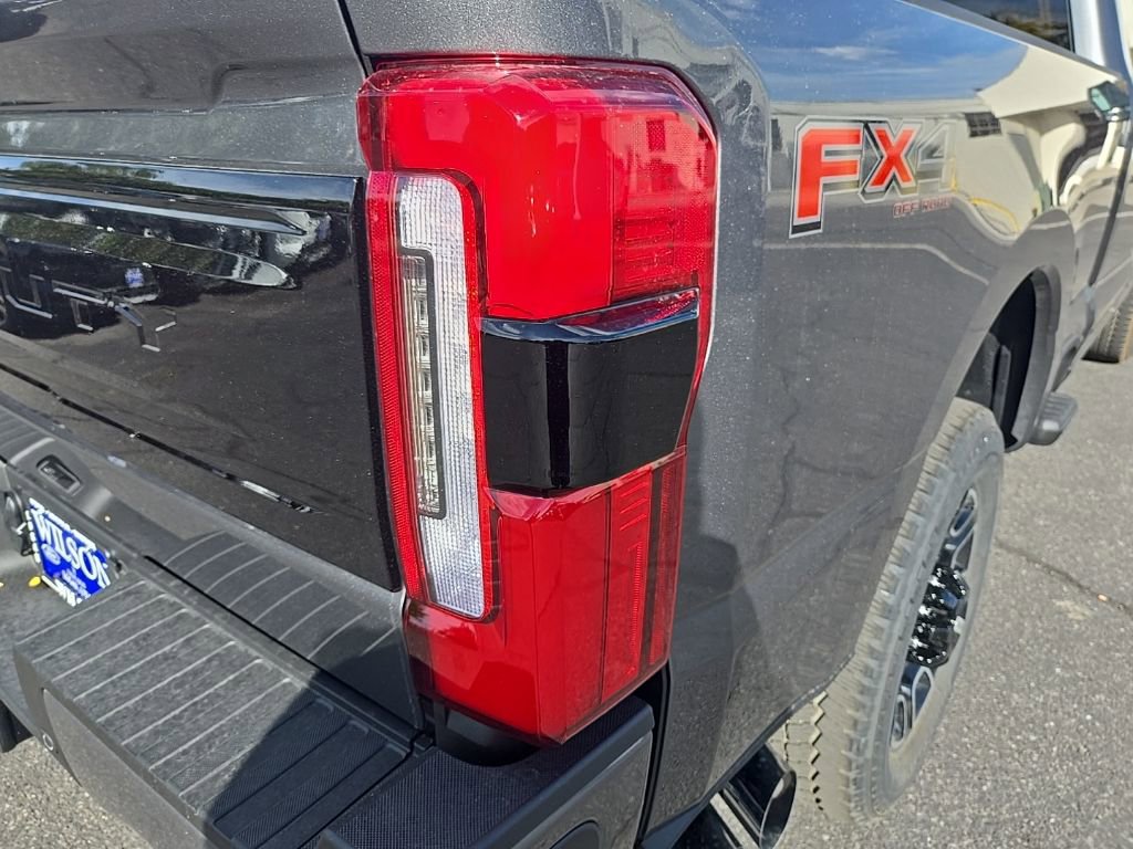 New 2026 Ford F350 Platinum image 38