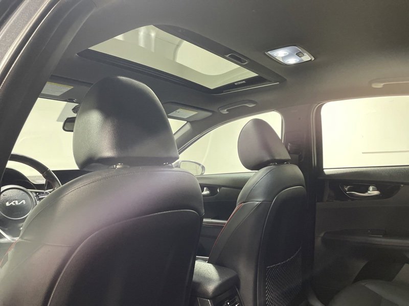 Certified 2023 Kia Forte GT w/ GT2 Package image 18