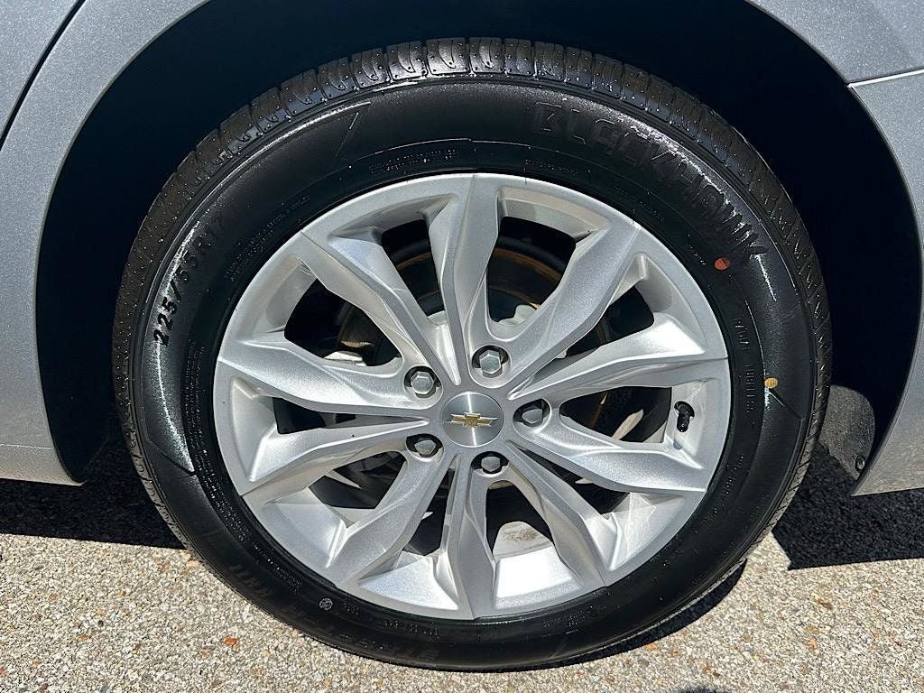 Used 2024 Chevrolet Malibu LT FWD image 27