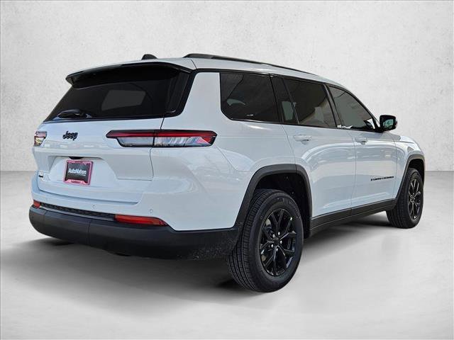 New 2025 Jeep Grand Cherokee L Altitude image 2