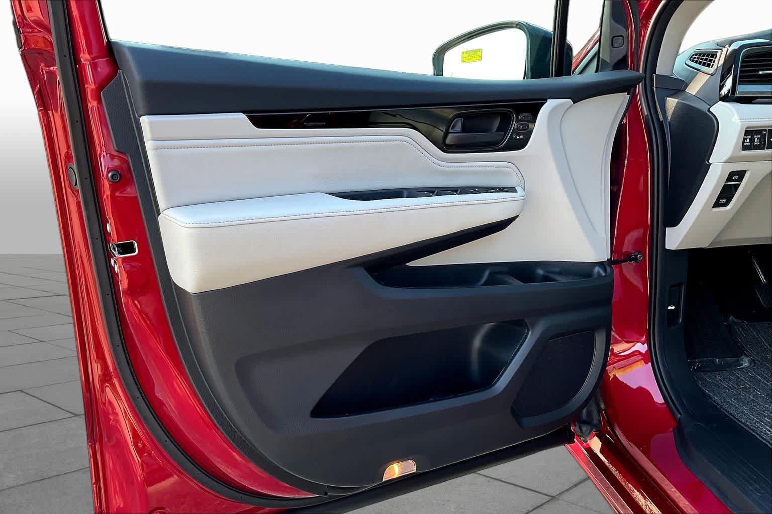 New 2027 Honda Odyssey Touring image 10
