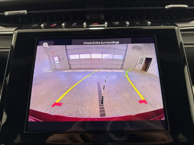 Used 2024 Jeep Grand Cherokee Altitude image 15