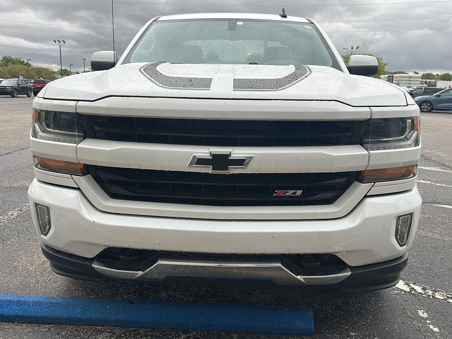 Used 2018 Chevrolet Silverado 1500 LT w/ Rally 2 Edition AWD/4WD image 2