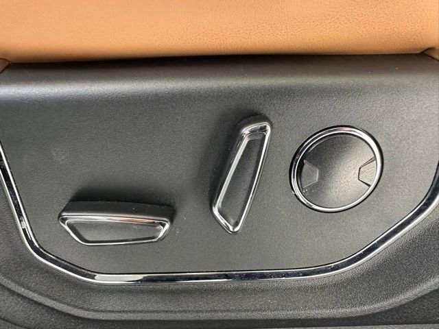 Used 2023 Ford Expedition Platinum AWD/4WD image 33