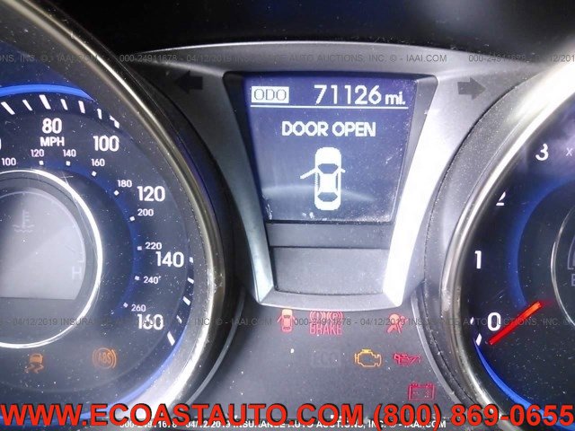 Used 2013 Hyundai Genesis 2.0T RWD image 7