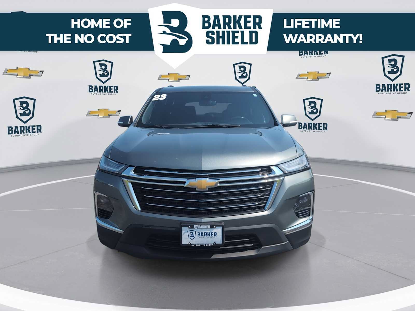 Used 2023 Chevrolet Traverse LT FWD image 3