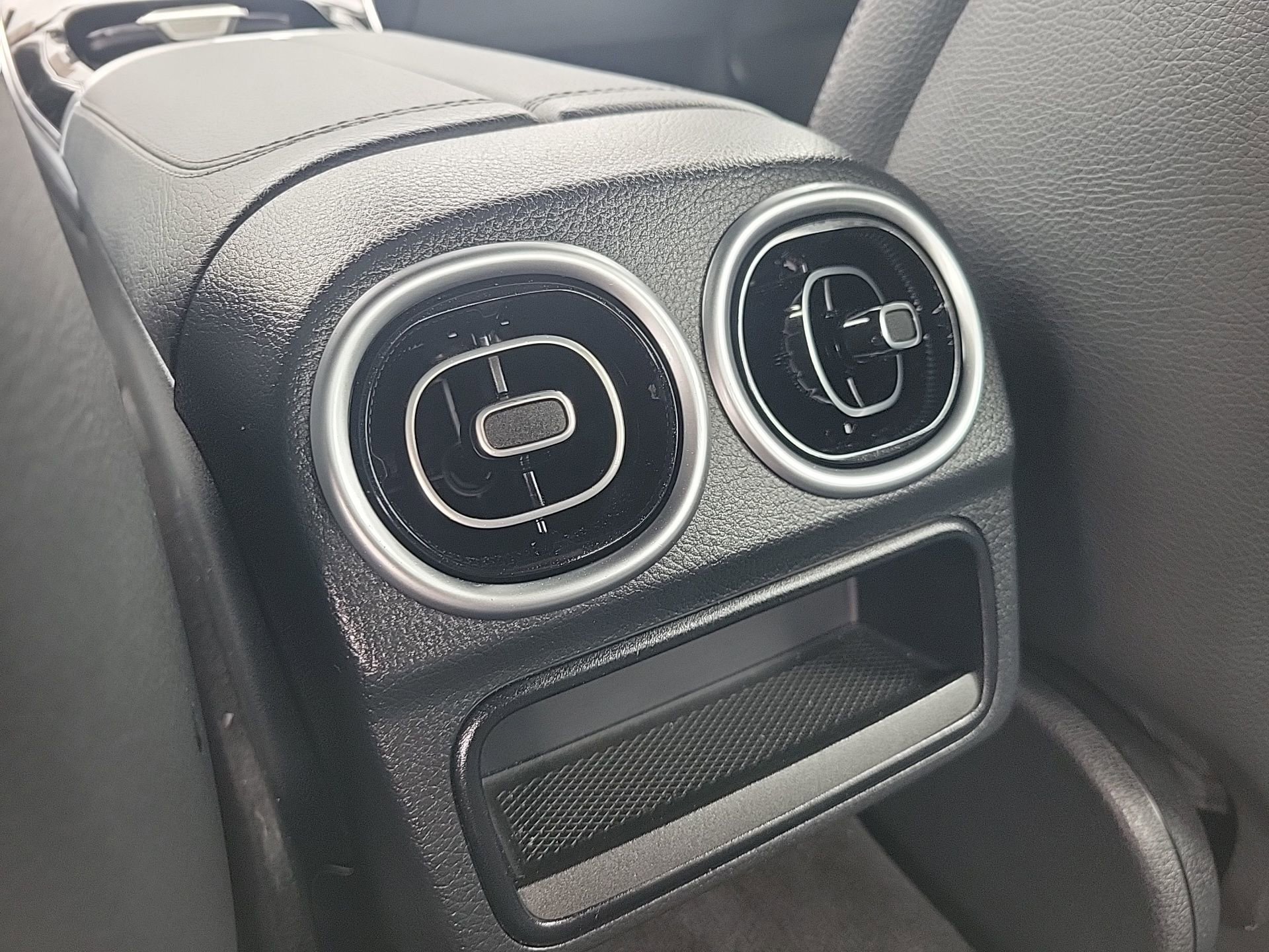 Used 2024 Mercedes-Benz C 300 Sedan image 19