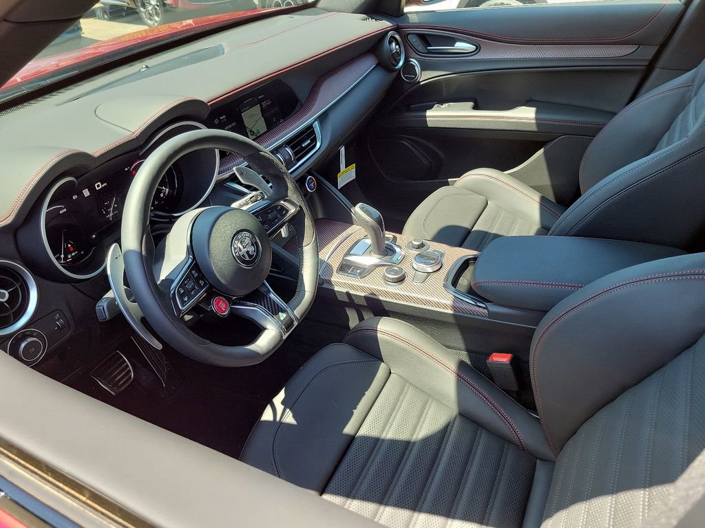 New 2024 Alfa Romeo Stelvio Quadrifoglio image 4