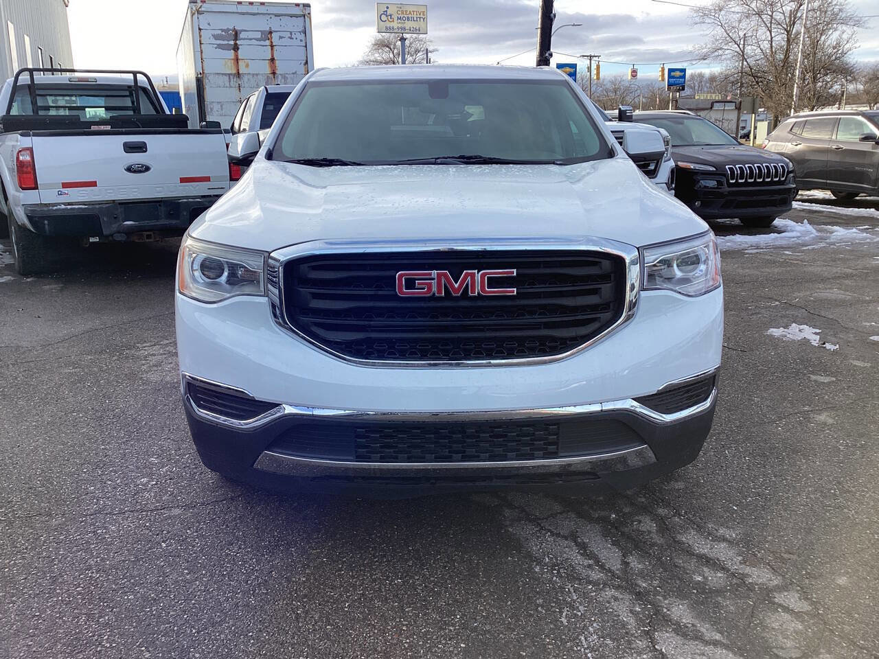 Used 2018 GMC Acadia SLE w/ LPO, Cargo Package image 22