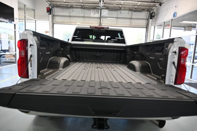 New 2026 Chevrolet Silverado 3500 LT w/ All Star Edition AWD/4WD image 7
