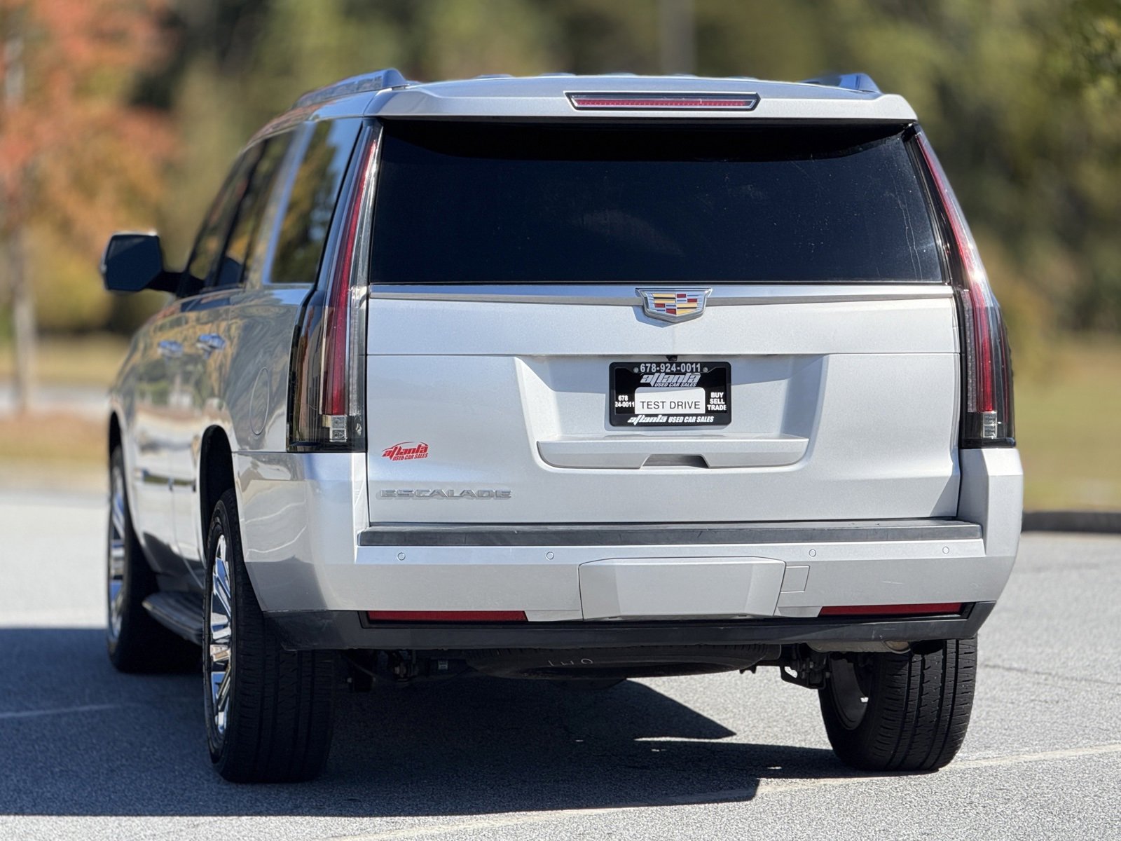 Used 2016 Cadillac Escalade 2WD image 4