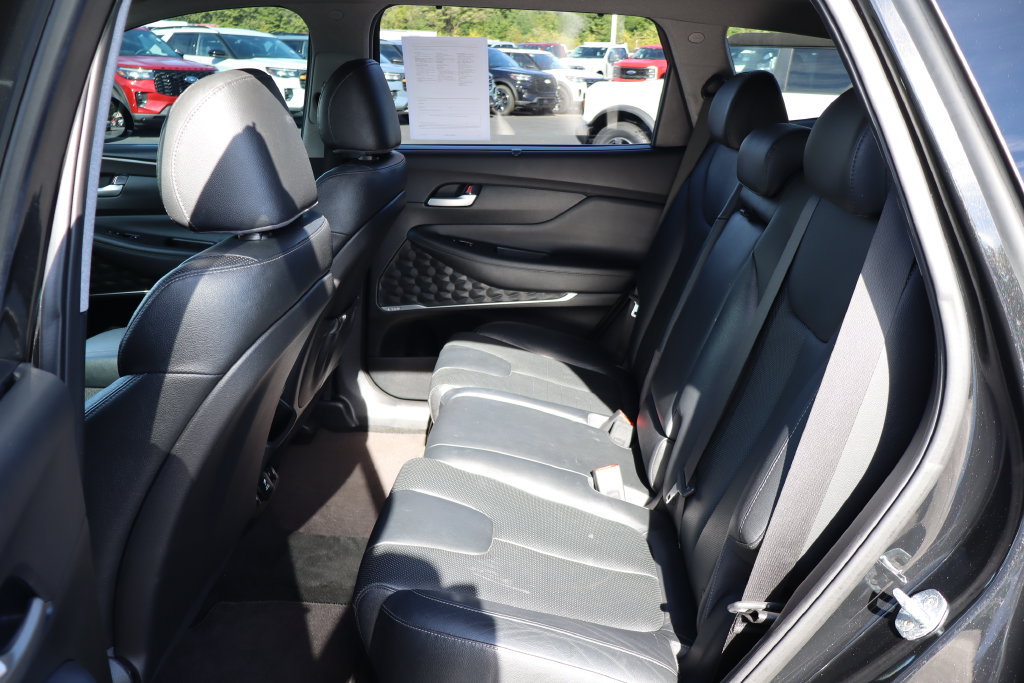 Used 2019 Hyundai Santa Fe AWD image 14