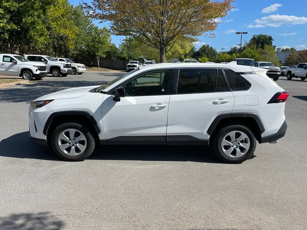 Used 2025 Toyota RAV4 LE FWD image 4