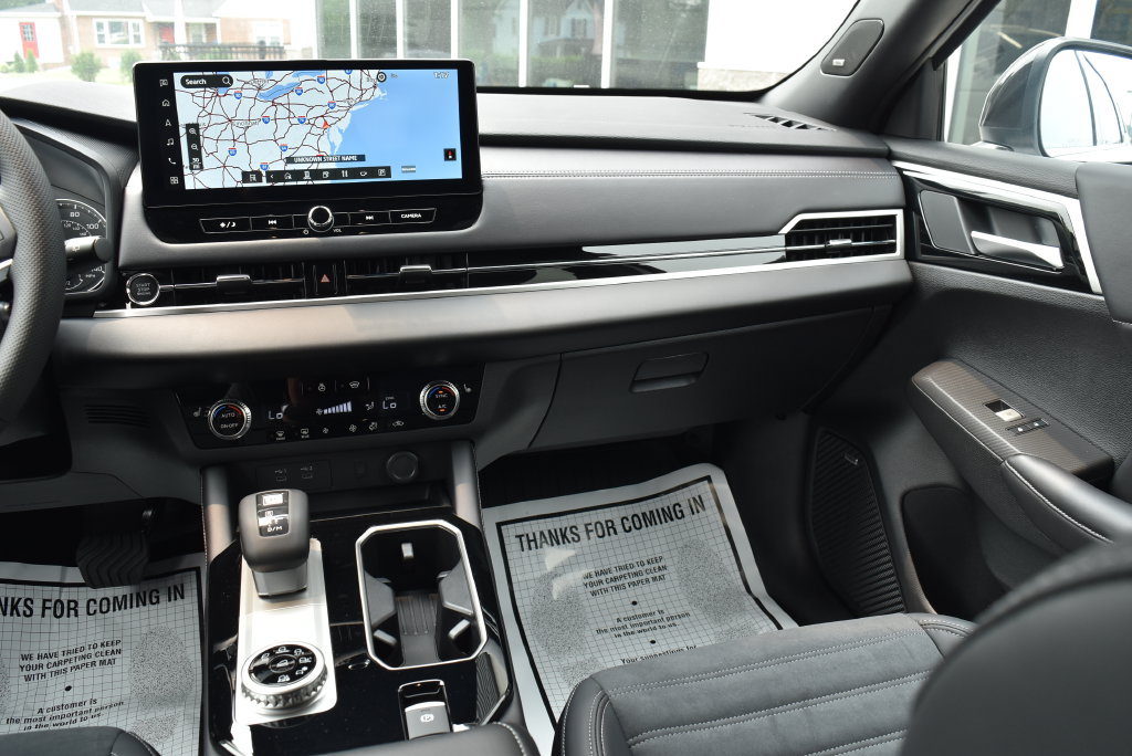 New 2026 Mitsubishi Outlander LE AWD/4WD image 15