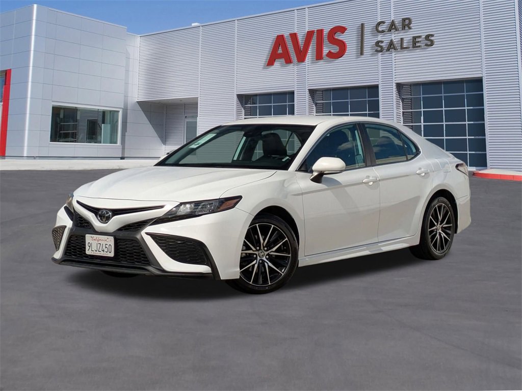 Used 2024 Toyota Camry SE