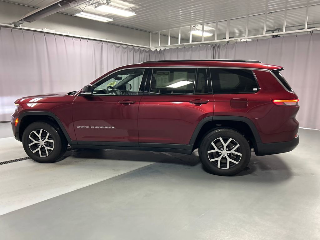 Used 2024 Jeep Grand Cherokee L Limited w/ Trailer Tow Package AWD/4WD image 4