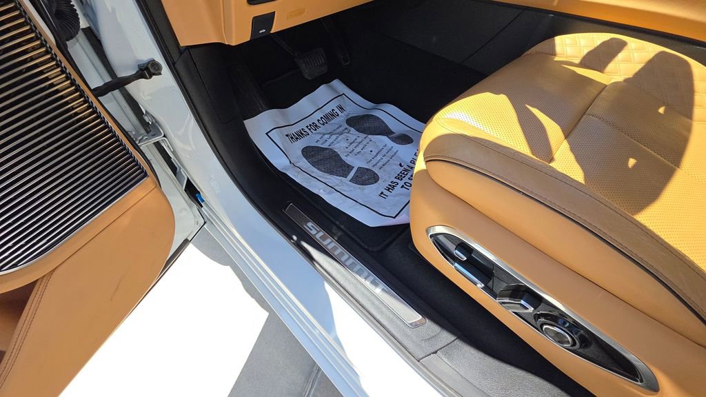 Used 2023 Jeep Grand Cherokee Summit AWD/4WD image 22