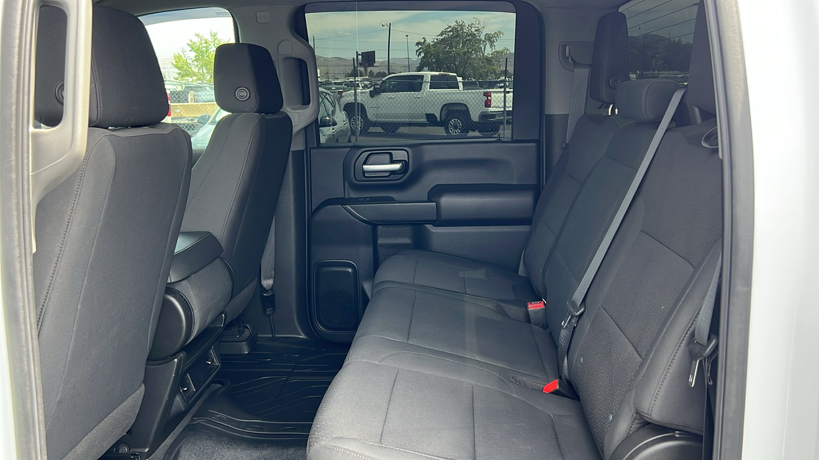 Used 2021 Chevrolet Silverado 2500 Custom w/ Custom Convenience Package AWD/4WD image 14
