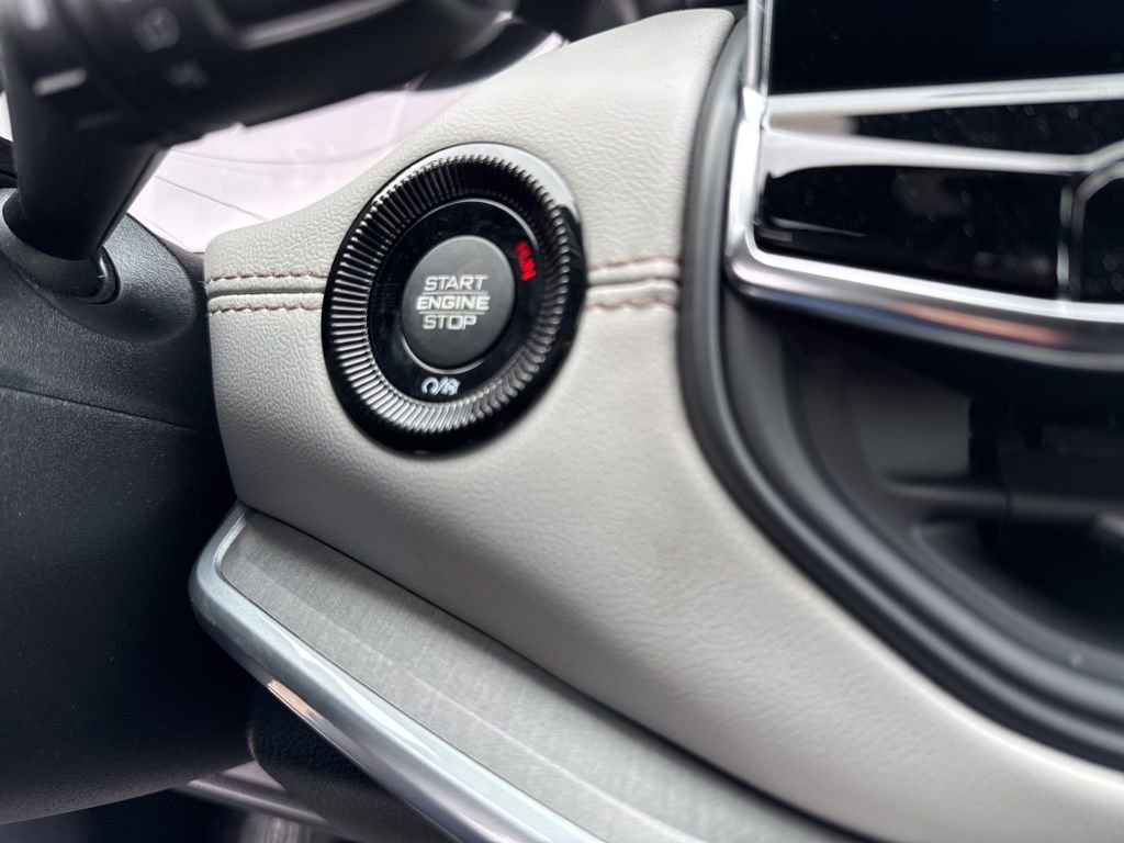 New 2026 Jeep Compass Limited image 15