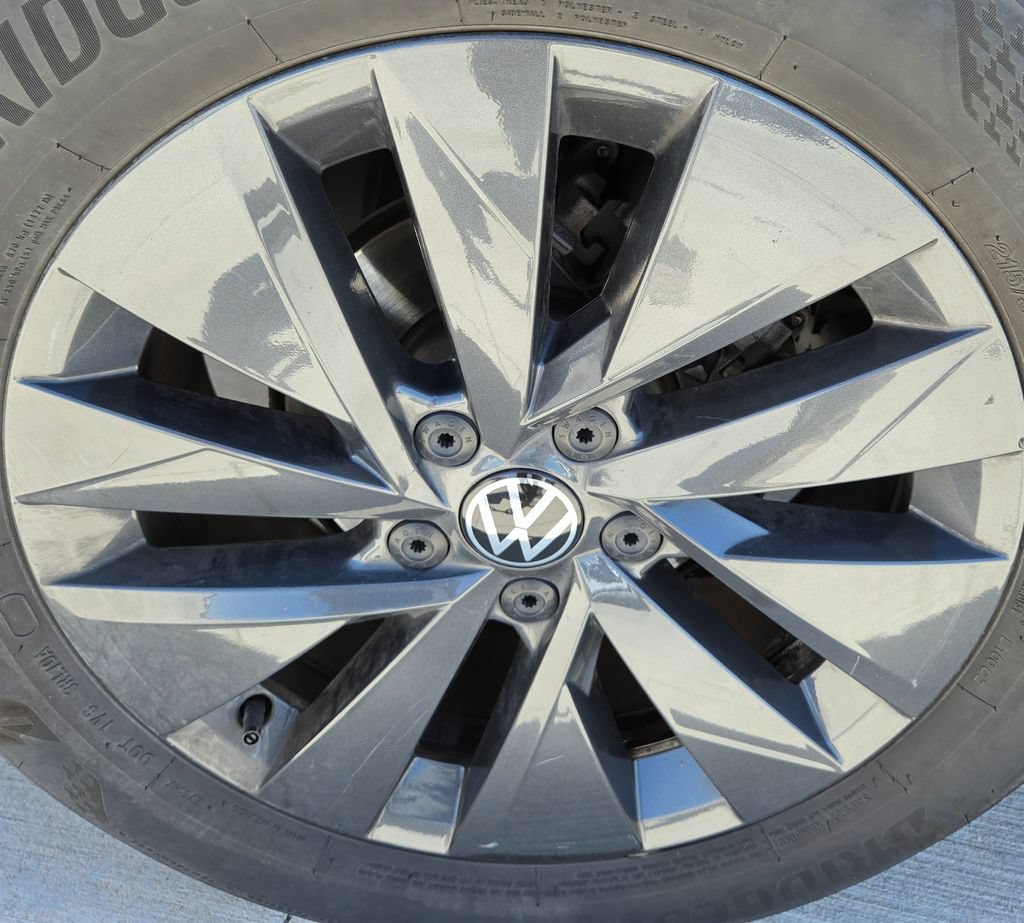 Used 2024 Volkswagen Taos S w/ MDO Package FWD image 10