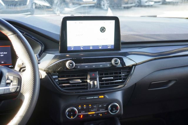 Used 2023 Ford Escape ST-Line image 11