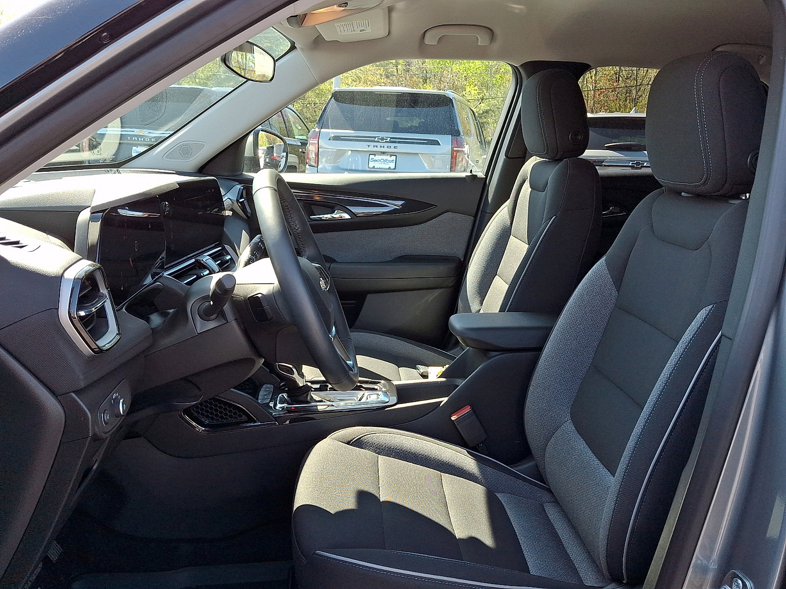 Used 2026 Chevrolet TrailBlazer LT w/ LT Cold Weather Package FWD image 14