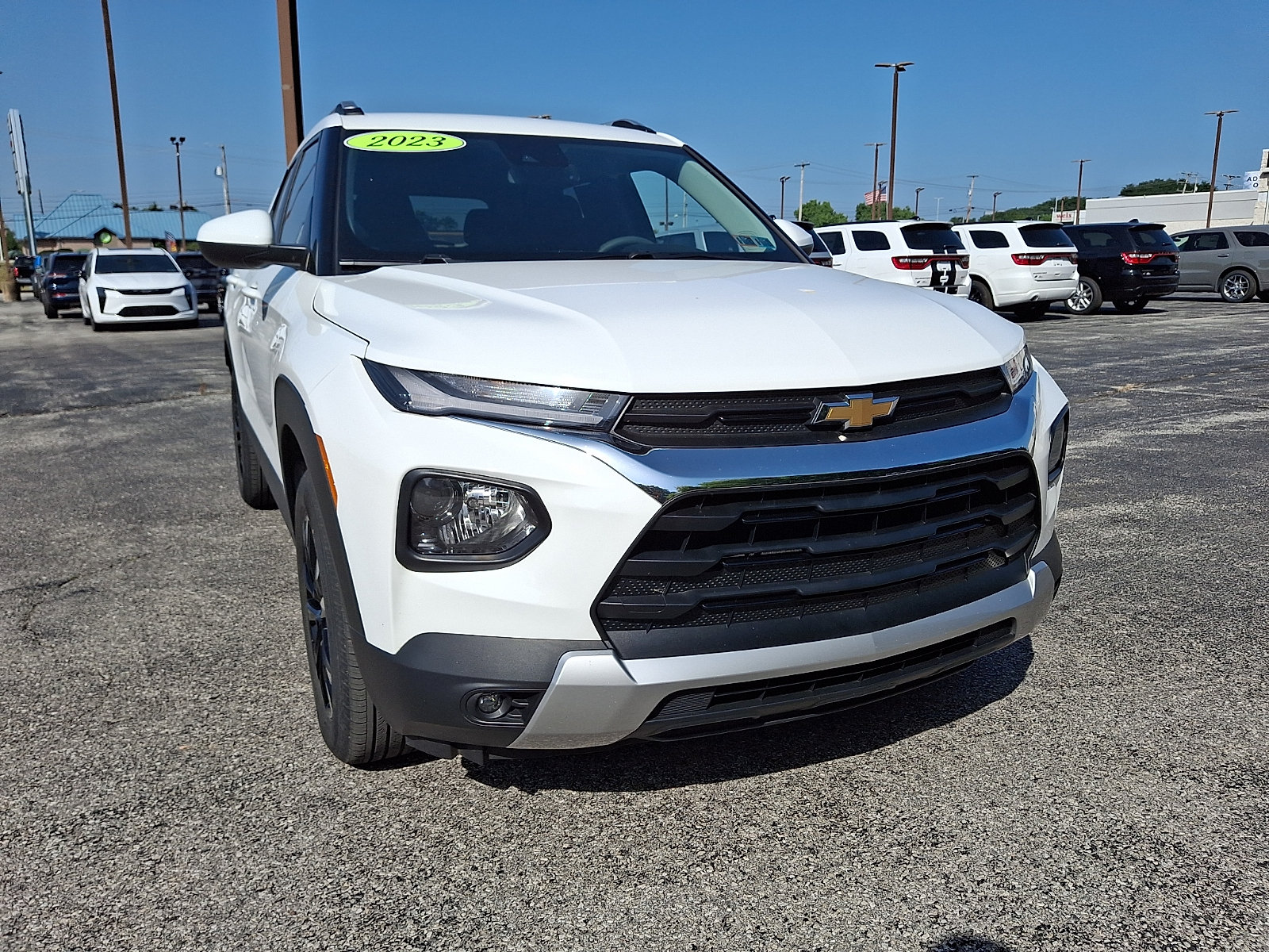 Used 2023 Chevrolet TrailBlazer LT w/ Convenience Package AWD/4WD video 3