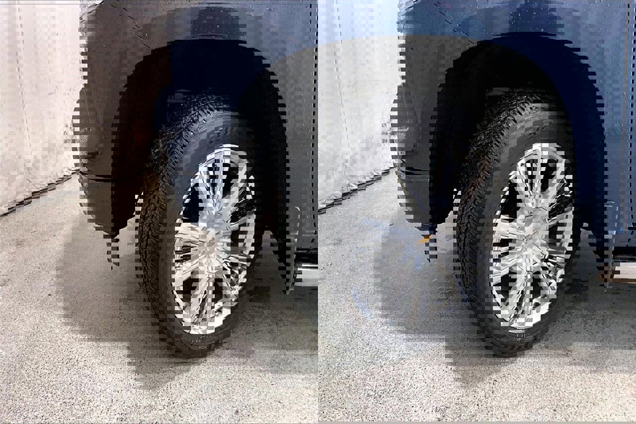 Used 2022 Chevrolet Silverado 1500 High Country w/ High Country Premium Package image 20