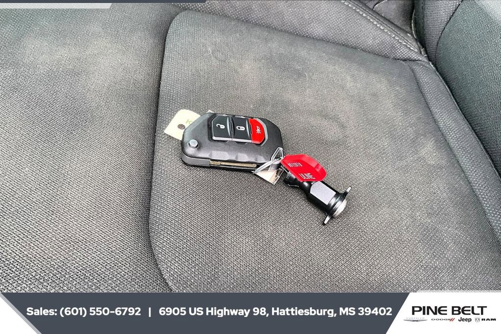 Used 2021 Jeep Wrangler Sport S image 9