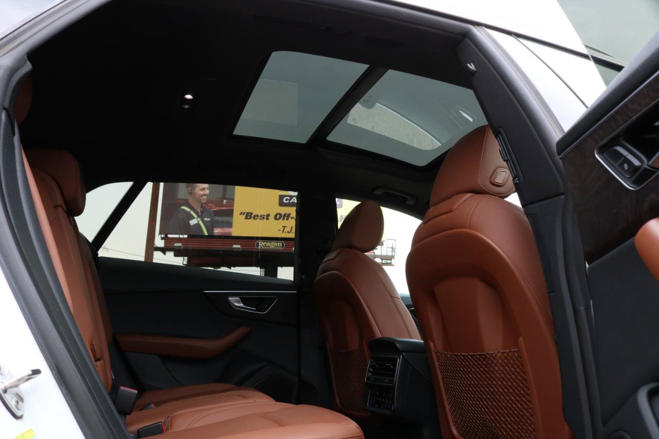 Used 2019 Audi Q8 Premium Plus w/ Premium Plus AWD/4WD image 51