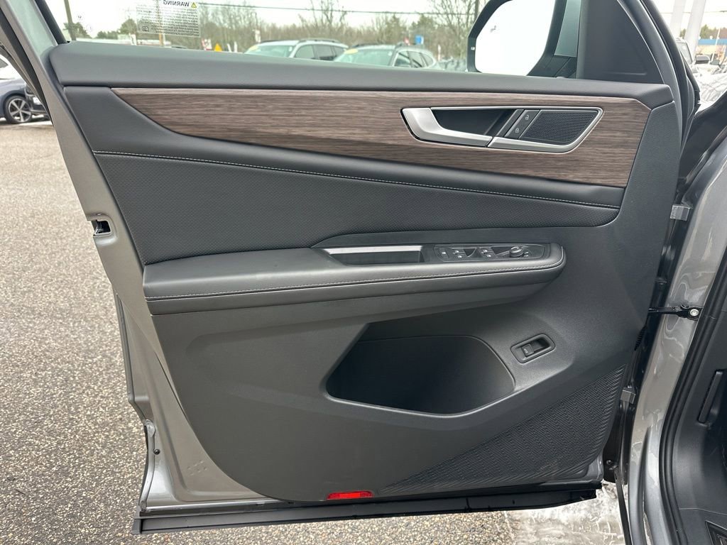 New 2026 Volkswagen Atlas SEL image 10