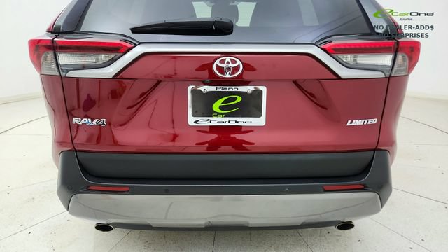 Used 2019 Toyota RAV4 Limited FWD image 11