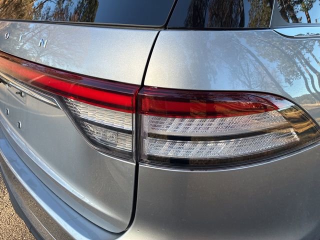 Certified 2022 Lincoln Aviator Reserve w/ Equipment Group 201A image 14