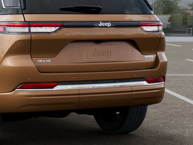 New 2027 Jeep Grand Cherokee Summit AWD/4WD image 14