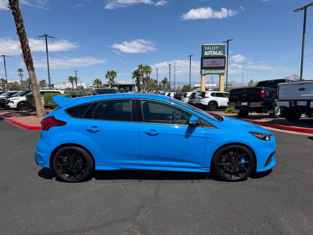 Used 2017 Ford Focus RS AWD/4WD image 4