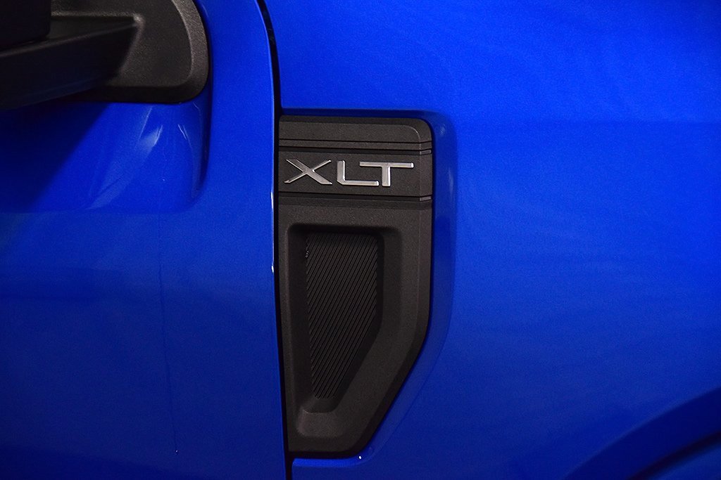 Used 2022 Ford Maverick XLT w/ XLT Luxury Package image 12