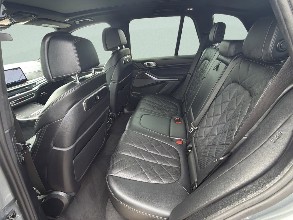 Used 2024 BMW X5 xDrive40i AWD/4WD image 16